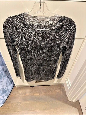 Kokun Printed Fitted Crew Animal Print Sweater Small